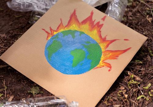 dessin planete avec flamme - freepik