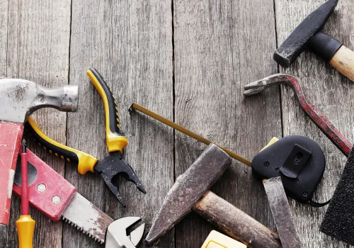 outils de bricolage - Image de Racool_studiosur Freepik