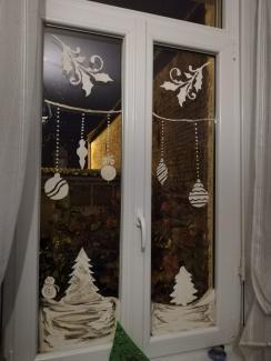 vitre décorée au blanc de Meudon